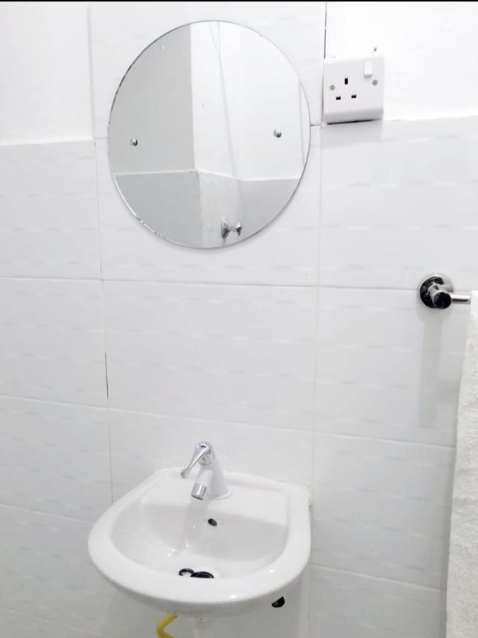 Neighbourly Nest Apartment Mombasa Bagian luar foto